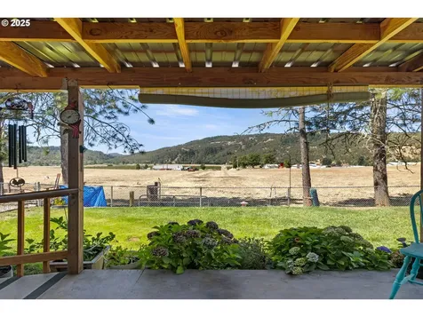 717 Callahan Drive Roseburg OR 97471