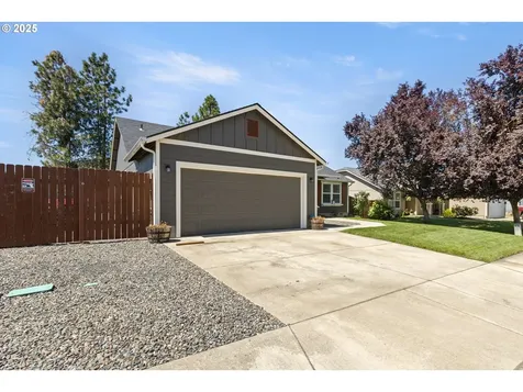717 Callahan Drive Roseburg OR 97471