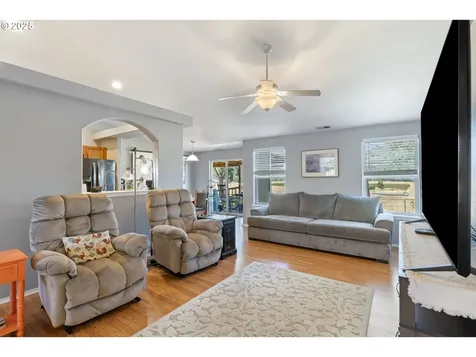 717 Callahan Drive Roseburg OR 97471