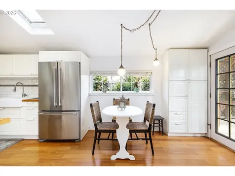 160 W Exeter Street Gladstone OR 97027