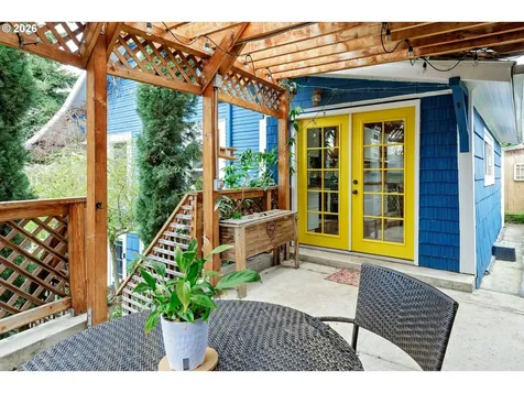 160 W Exeter Street Gladstone OR 97027
