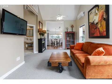 160 W Exeter Street Gladstone OR 97027