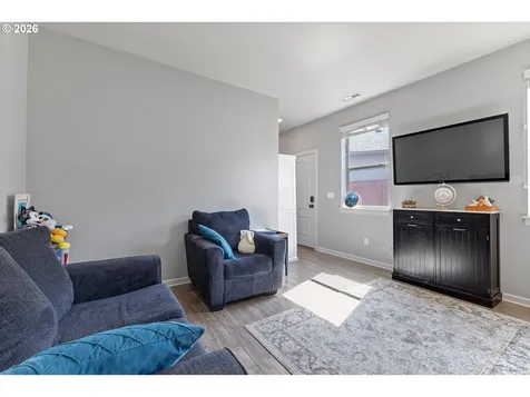 2400 NE 187th Place Vancouver WA 98684