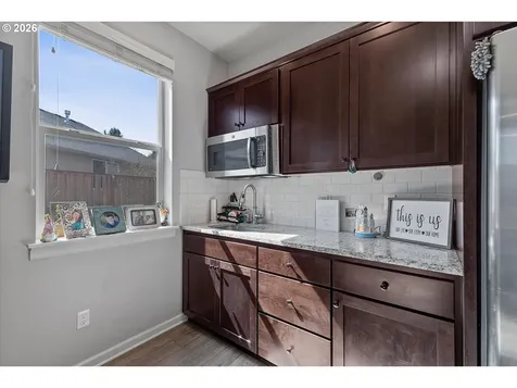2400 NE 187th Place Vancouver WA 98684