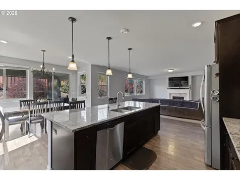 2400 NE 187th Place Vancouver WA 98684