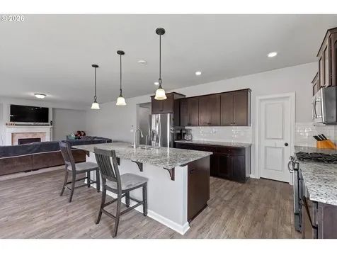 2400 NE 187th Place Vancouver WA 98684