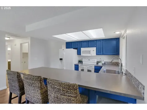 2725 NE Hyde Street Hillsboro OR 97124