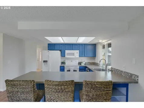 2725 NE Hyde Street Hillsboro OR 97124