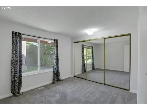 2725 NE Hyde Street Hillsboro OR 97124