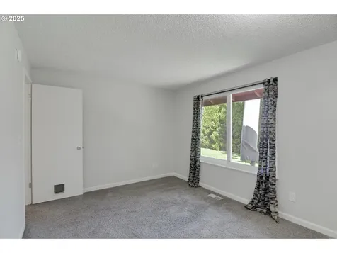2725 NE Hyde Street Hillsboro OR 97124
