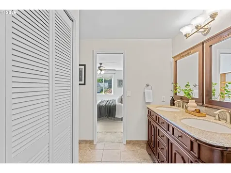 545 S Florida Street Portland OR 97219