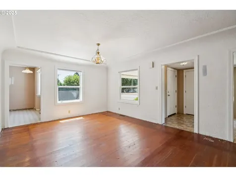 7105 NE 58th Avenue Vancouver WA 98661