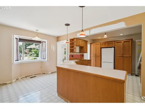 7105 NE 58th Avenue Vancouver WA 98661