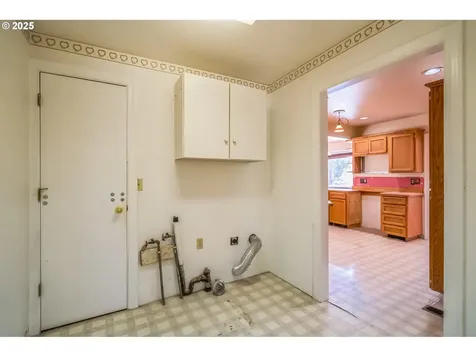 7105 NE 58th Avenue Vancouver WA 98661