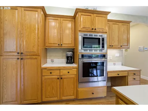 1655 Diamond Peak Court NW Salem OR 97304
