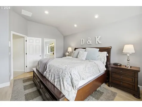 1655 Diamond Peak Court NW Salem OR 97304