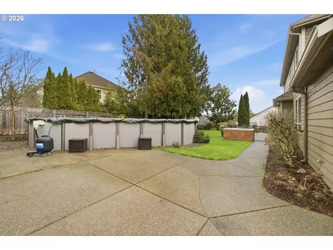 1655 Diamond Peak Court NW Salem OR 97304