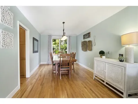 1655 Diamond Peak Court NW Salem OR 97304