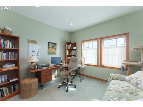 1327 Village Loop Bandon OR 97411