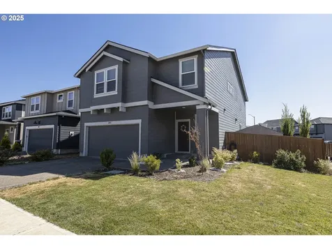 402 Himalaya Street NE Salem OR 97301