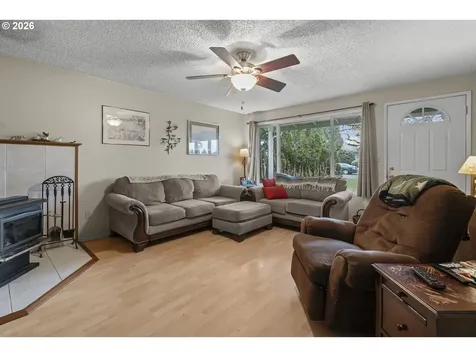 1562 SW Levens Street Dallas OR 97338
