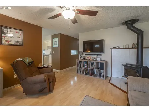 1562 SW Levens Street Dallas OR 97338