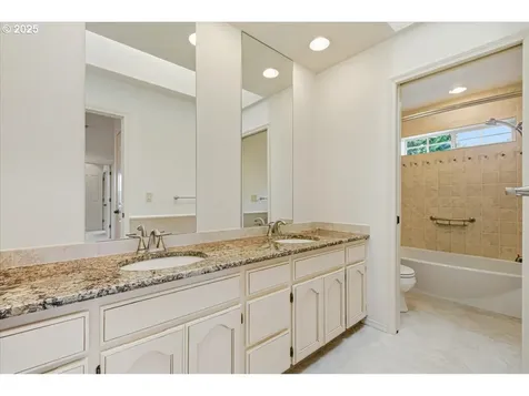 17203 SE Fisher Drive Vancouver WA 98683