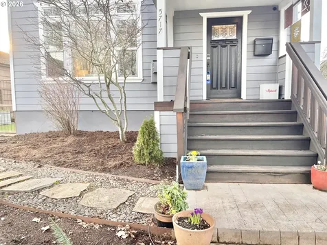 5717 N Denver Avenue Portland OR 97217