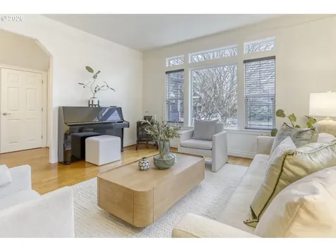 5717 N Denver Avenue Portland OR 97217