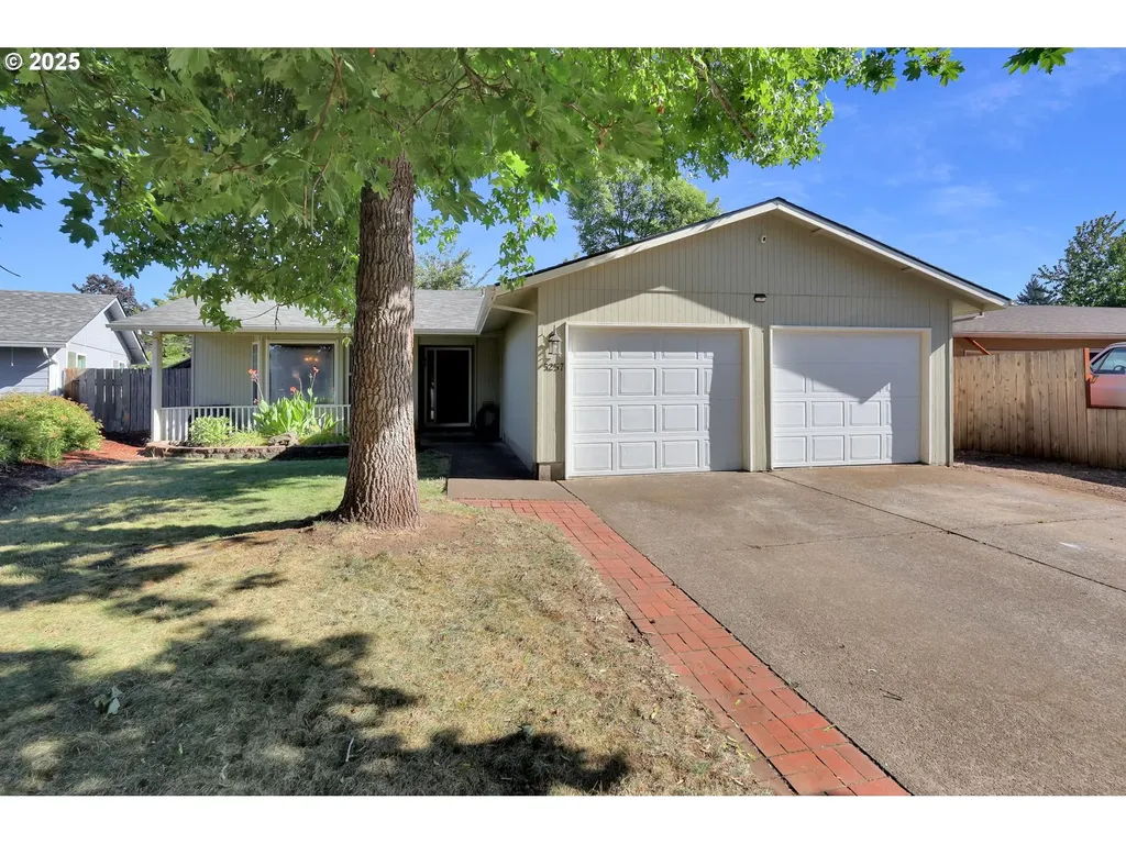 5257 Coetivy Avenue Eugene OR 97402