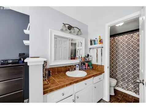 5257 Coetivy Avenue Eugene OR 97402