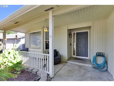 5257 Coetivy Avenue Eugene OR 97402