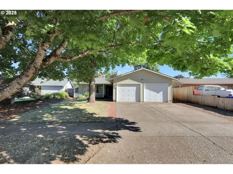 5257 Coetivy Avenue Eugene OR 97402