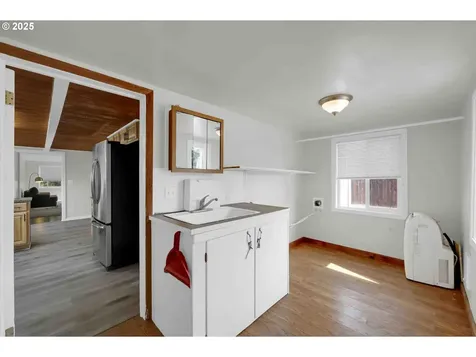 3090 Willakenzie Road Eugene OR 97401