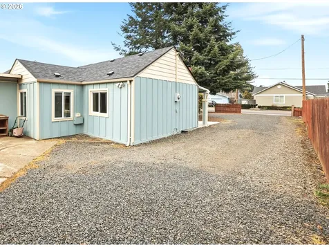3090 Willakenzie Road Eugene OR 97401