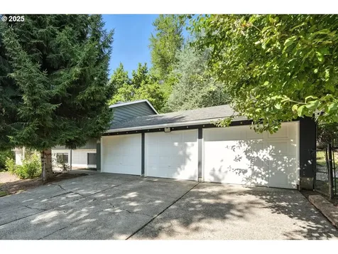 8865 SE 139th Avenue Happy Valley OR 97086
