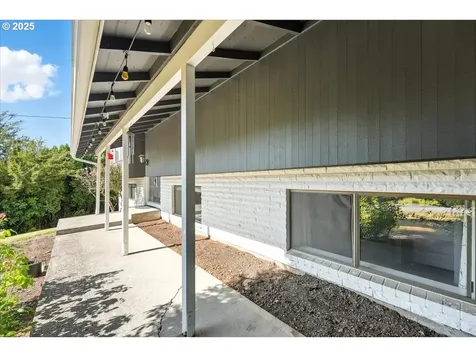 8865 SE 139th Avenue Happy Valley OR 97086