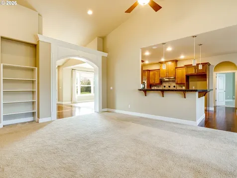1114 S 6th Way Ridgefield WA 98642