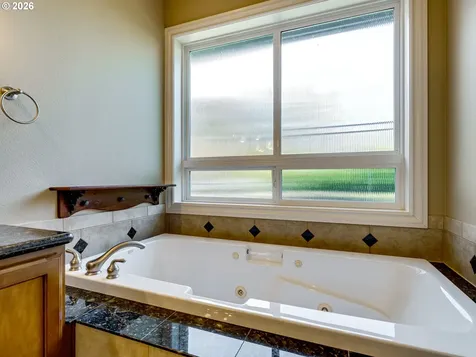 1114 S 6th Way Ridgefield WA 98642