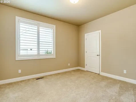 1114 S 6th Way Ridgefield WA 98642