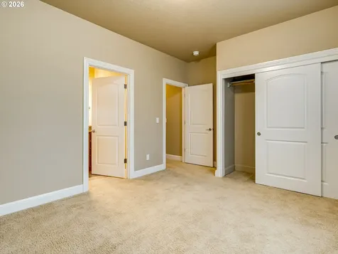 1114 S 6th Way Ridgefield WA 98642