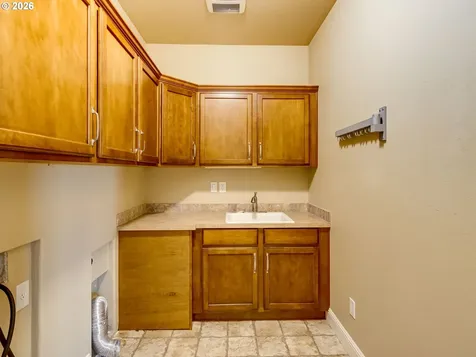 1114 S 6th Way Ridgefield WA 98642