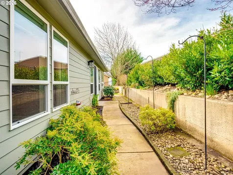 1114 S 6th Way Ridgefield WA 98642