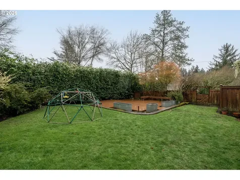 8675 SW Fairway Drive Portland OR 97225
