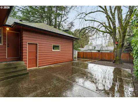 8675 SW Fairway Drive Portland OR 97225