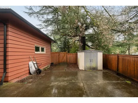 8675 SW Fairway Drive Portland OR 97225