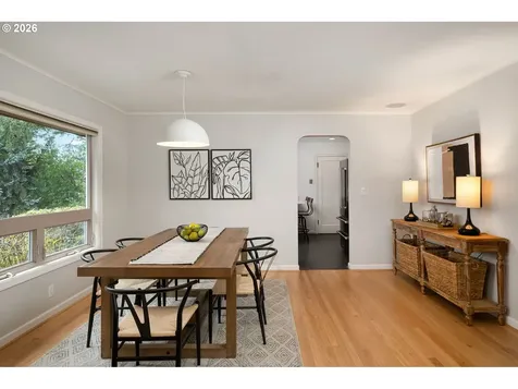 8675 SW Fairway Drive Portland OR 97225