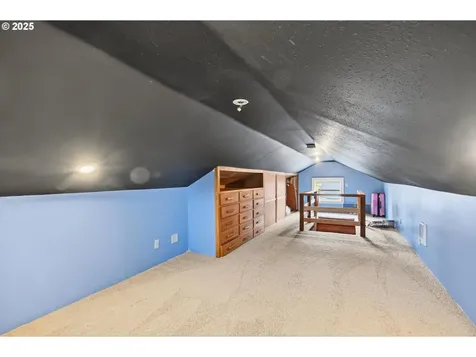 1202 S 3rd Avenue Kelso WA 98626