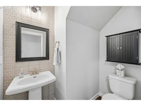 2212 SE 12th Avenue Canby OR 97013