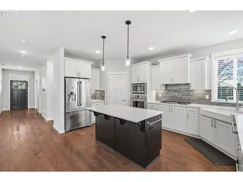 2212 SE 12th Avenue Canby OR 97013